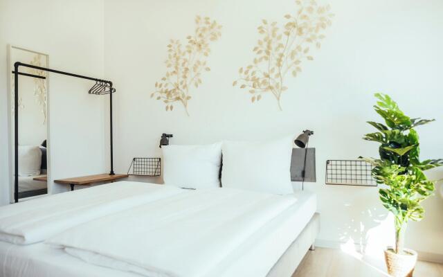 The Rix Studios & Suites