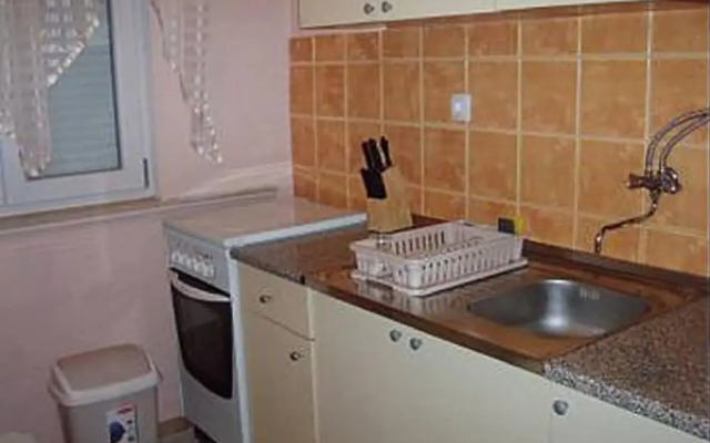 Lile - Comfortable 3 Bedroom Apartment - A1
