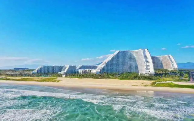 The Arena Cam Ranh - Thien Apartment