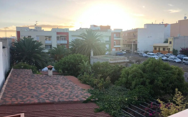 San Isidro. 2 rooms. Quiet terrace