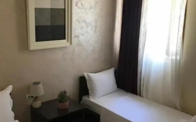 Puerta Apartments