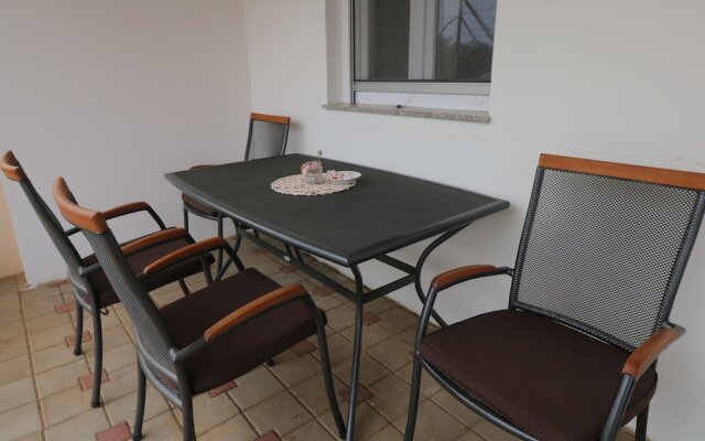 Stunning Apartment for 7 Close to Several Beaches