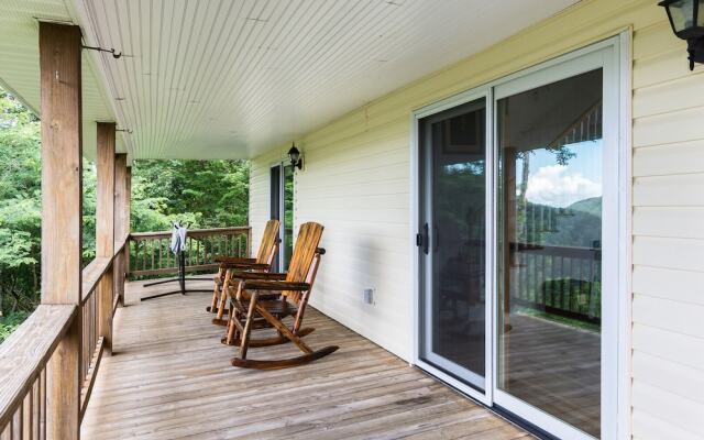 Blue Ridge Barkway - 3 Br Home