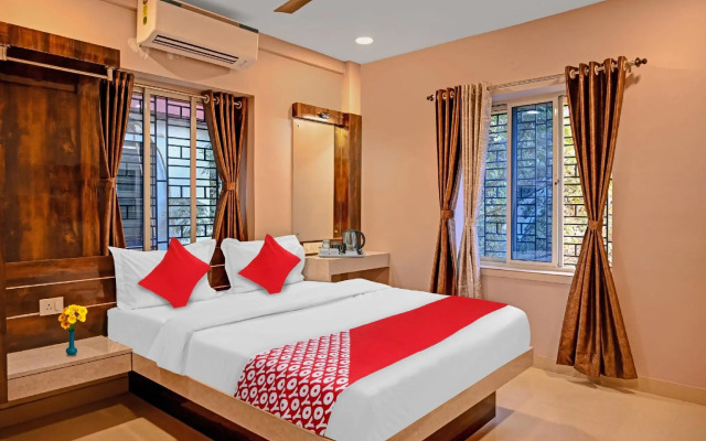 OYO Flagship 80630 The Newtown Inn