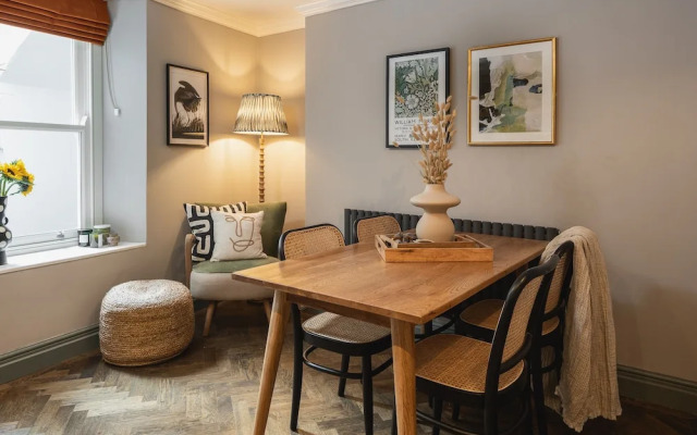 YourApartment  Cotham Arms