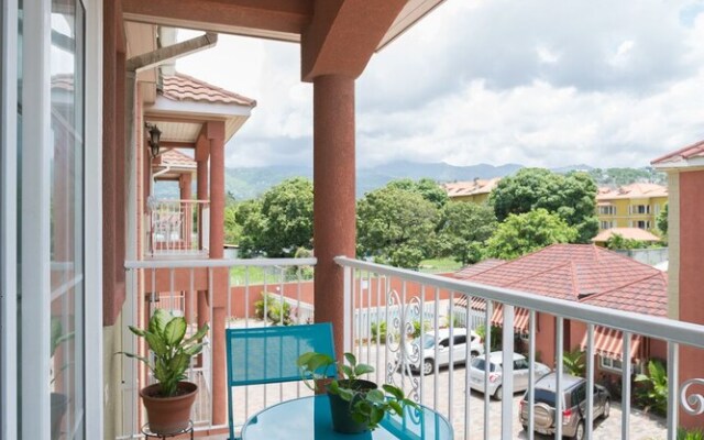 New Kingston Guest Apt at Fairway