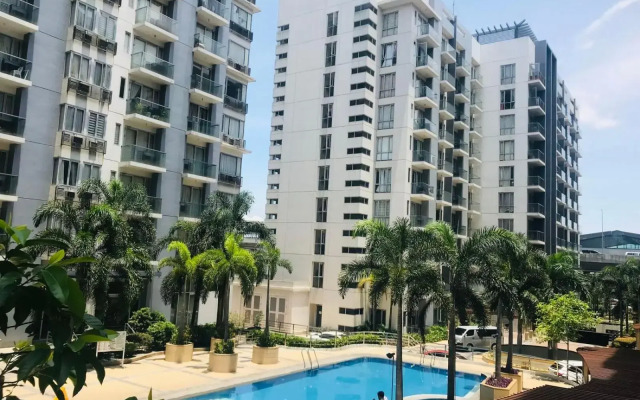 One Palm Tree Apartments