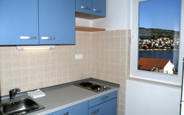 Aurelius - Relaxing With Gorgeous View - A3 Maja