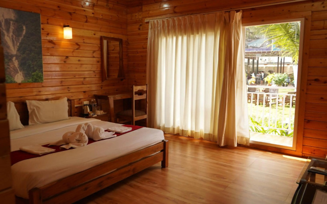 Morjim Coco Palms Resort – Guest Rooms – Morjim