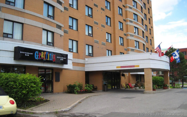 Quality Hotel & Suites Montreal East