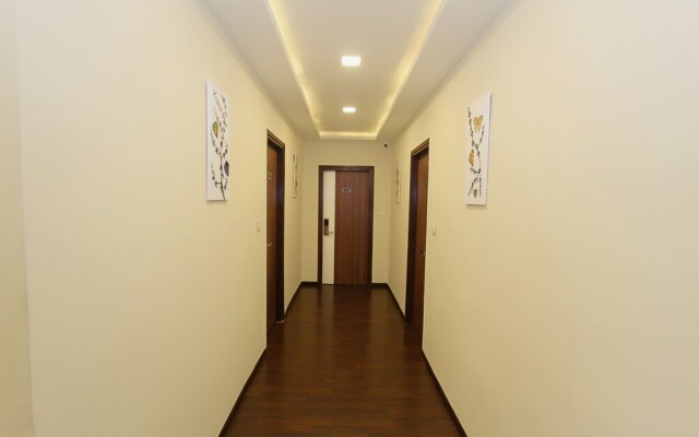 OYO 8045 Crest Hotel