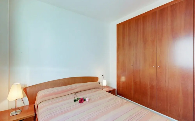 Beachfront Apartment in Roses