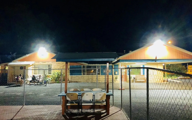 Sun Valley Motel