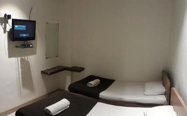 Hotel Ashirwad Lodge