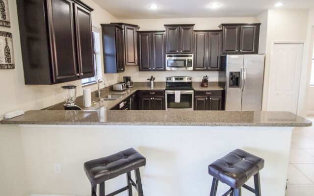 Champions Gate 9027 A