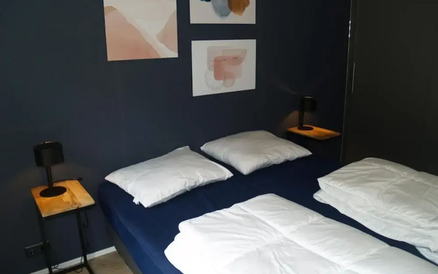 Modern Chalet Near Three National Parks