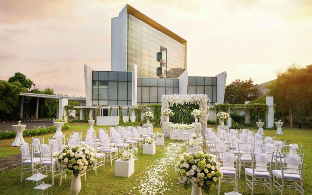 DoubleTree by Hilton Jakarta - Diponegoro