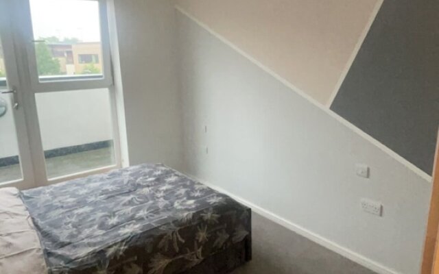 Impeccable 2 Bed 2 Bath Penthouse
