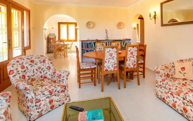 Holiday Home Amarilla