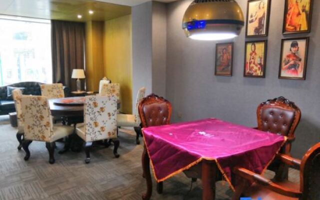 Glady Hotel