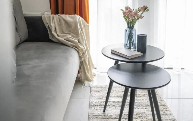 Aura 40 by Q4 Apartments