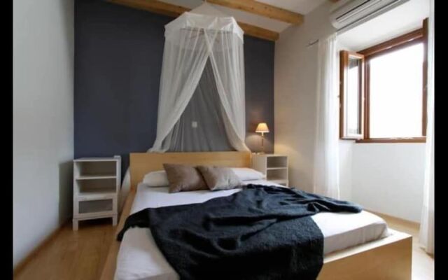 Anelina Paxos Residences - Anezina's Apartment