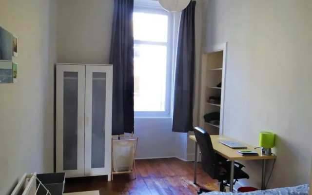 2 Bedroom Apartment in Edinburgh Sleeps 4