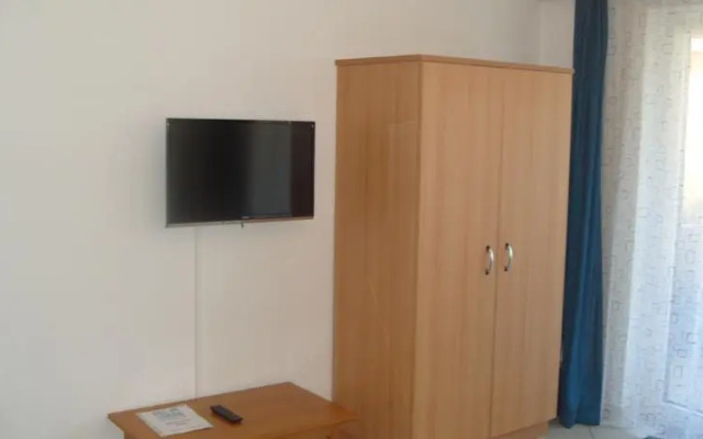 Studio-Apartment Areit