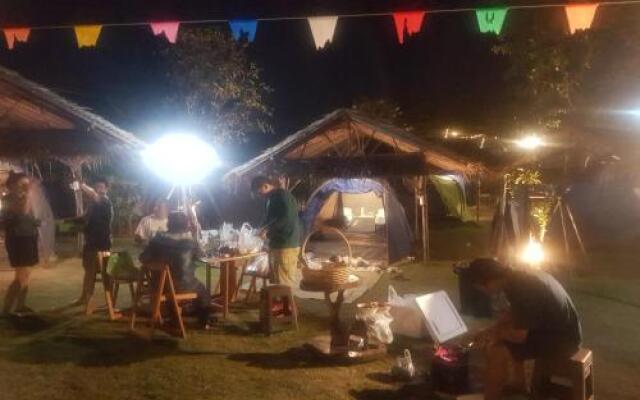Baan Tung Camping Field