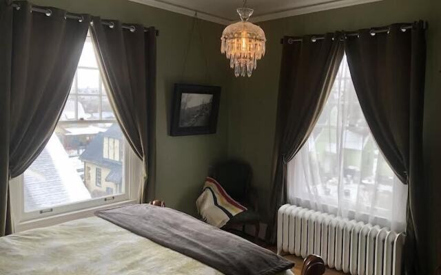 The Pendleton House Bed and Breakfast