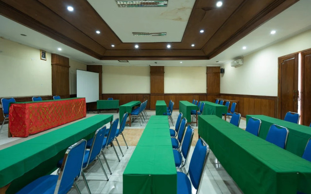 RedDoorz Plus @ Mahajaya Hotel Denpasar