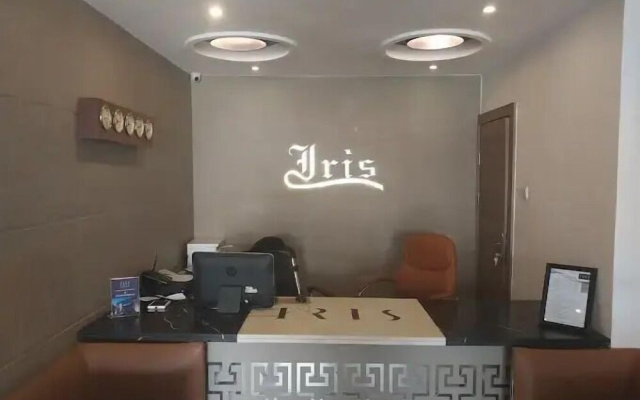 Iris Hotel