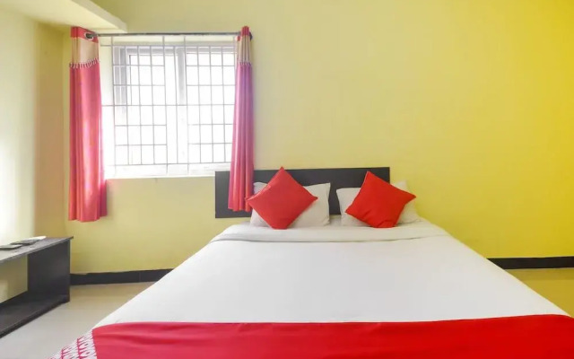 OYO 24331 Rose Park Inn