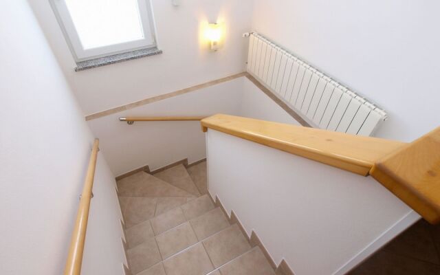 Apartment 440