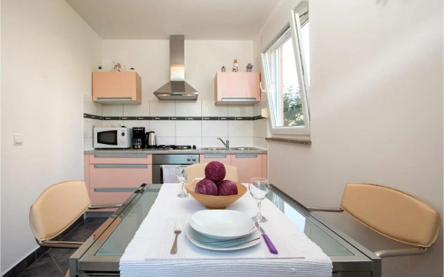 Holiday home Peroj *LXXIII *