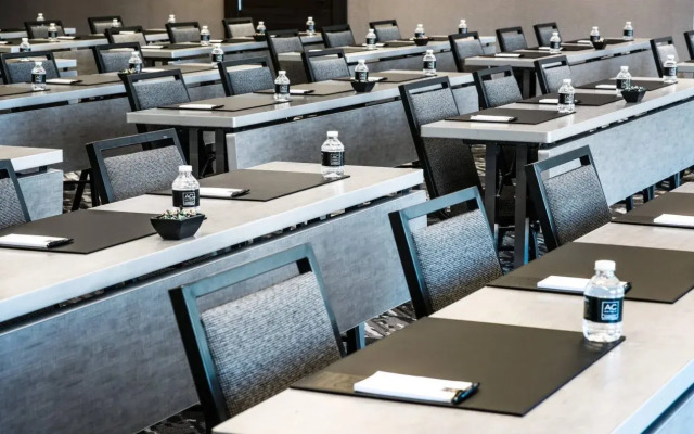 AC Hotel by Marriott Boston Cambridge