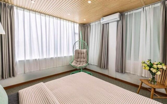 U-shore International Youth Hostel