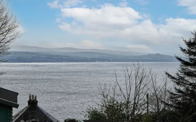 Host Stay Freshwater River View