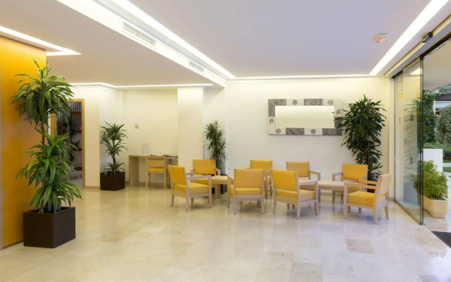 Cabot Tres Torres Apartamentos