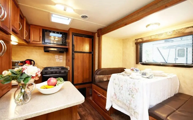 Sunshine Caravan