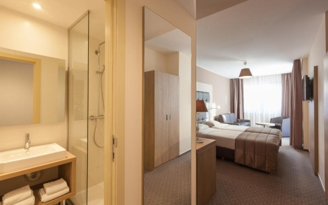 Superior Double room (full double bed)