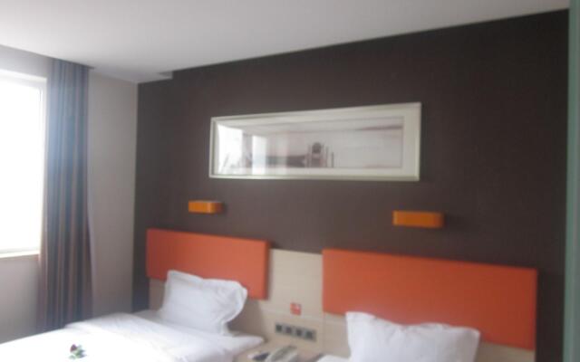 7Days Premium Beijing Luhua Road