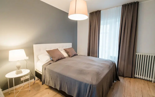 Baldur Apartments