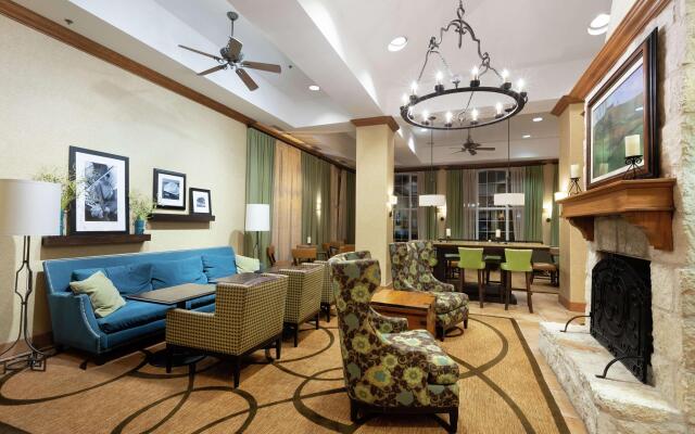 Hampton Inn & Suites Austin-Airport