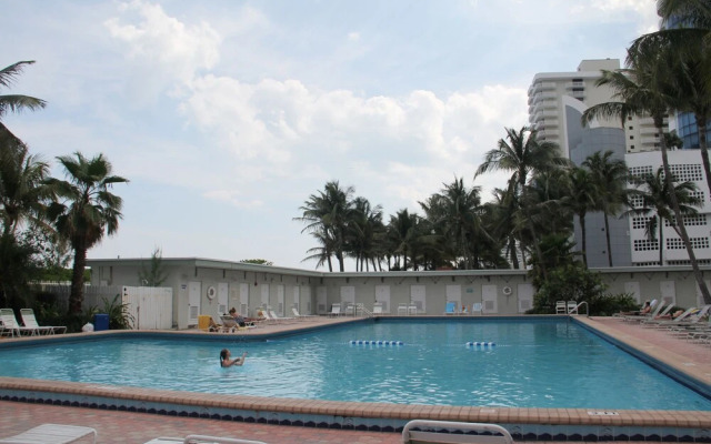 Ocean View Apartment in Miami Beach