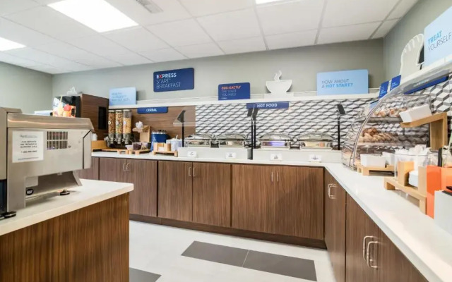 Holiday Inn Express Plymouth by IHG