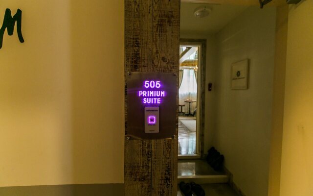 February Hotel Songdo Amnam