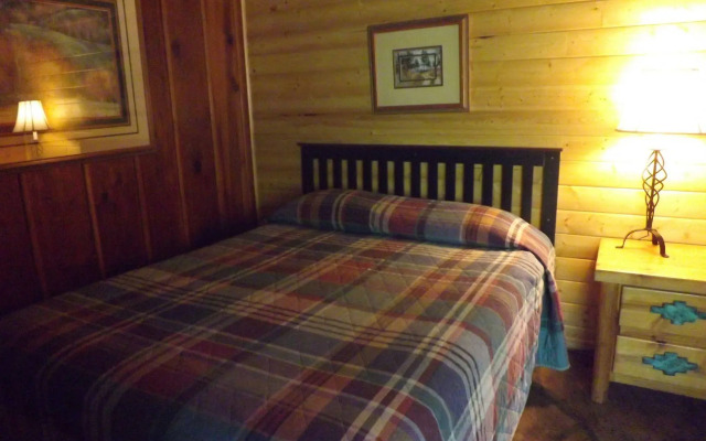 Arizona Mountain Inn and Cabins