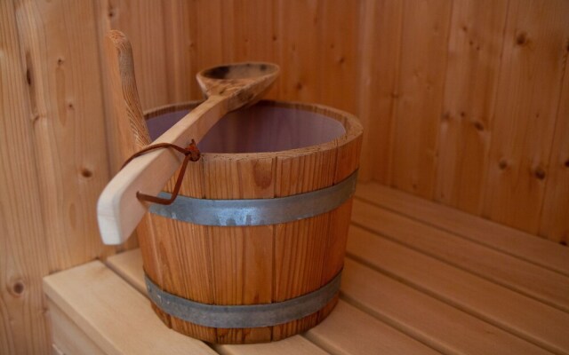 Duinhuis Luxurious 6-person Dune House