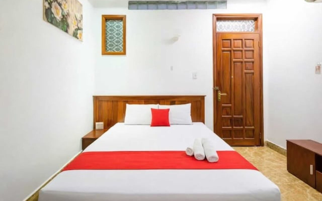 Collection O Long Phung Hotel